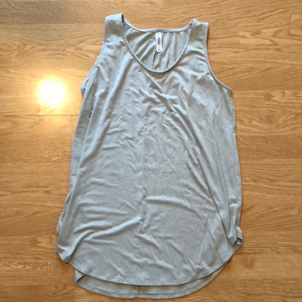 Tank top, size large,